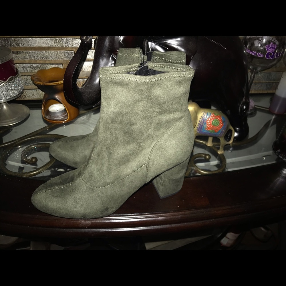 Ladies Shoes